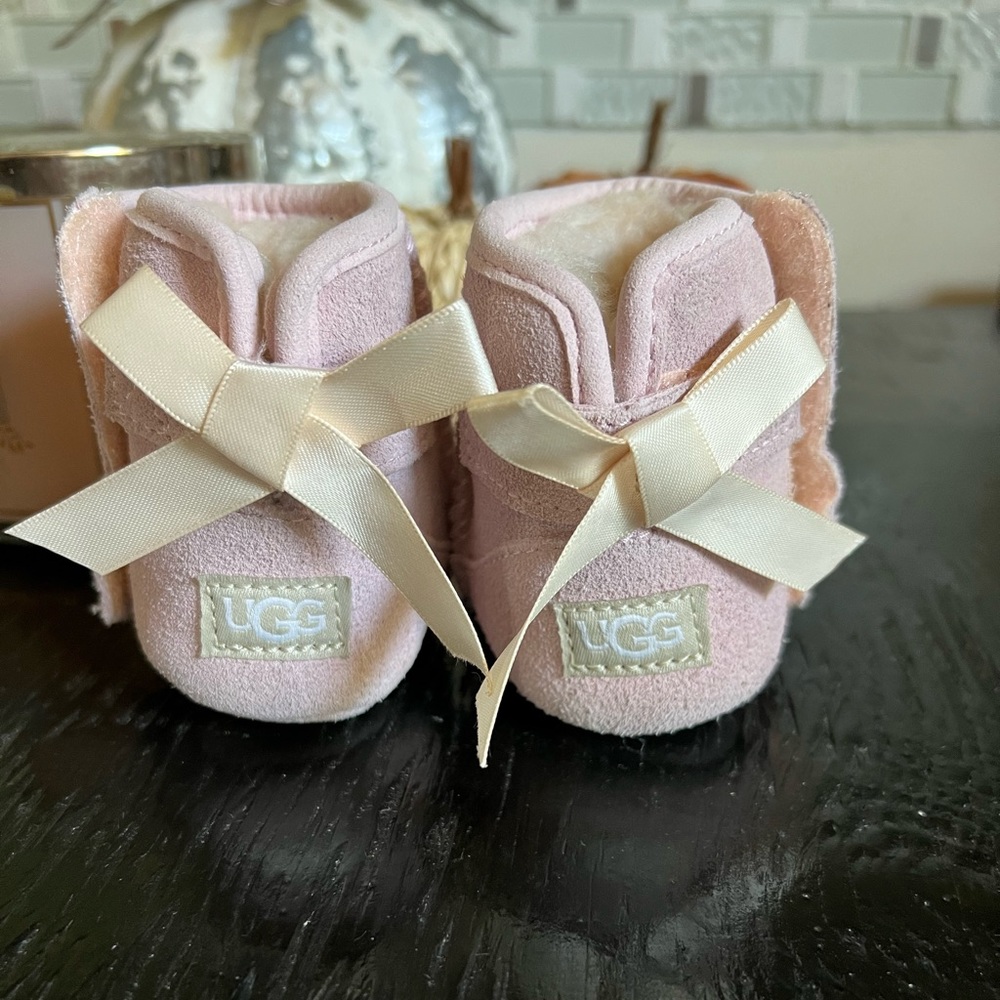 Pink Size 1 UGGs with bow 🎀